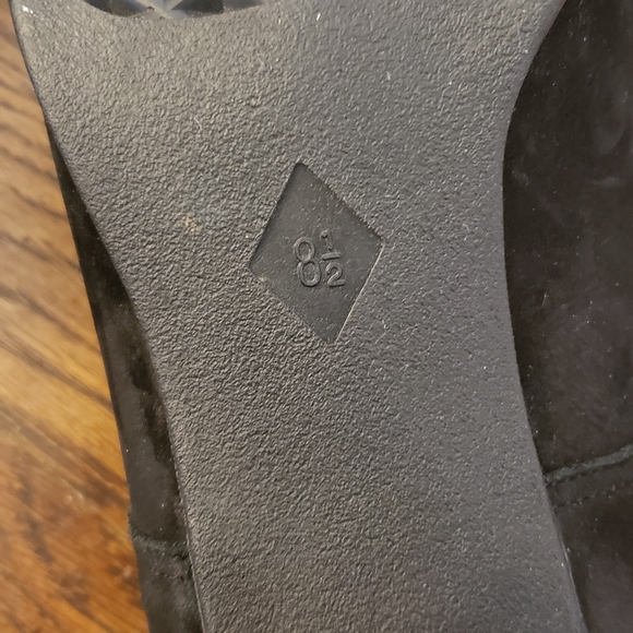 Suede Heeled Loafer - Picture 7 of 9